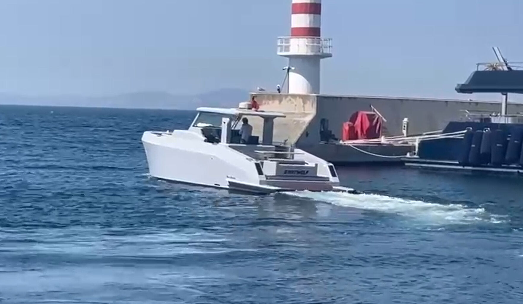 Kayıp iş adamı Halit Yukay soruşturmasında yeni gelişme! Gemi kaptanı çarpma anını anlattı Yatı parçalanmış halde bulunmuştu! Kayıp iş adamı Halit Yukay soruşturmasında 1 kişi gözaltında - 3. Resim