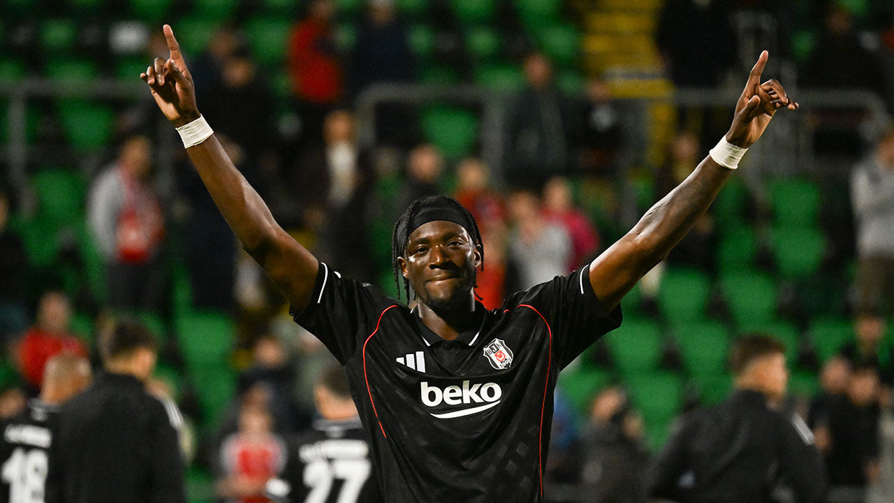 Beşiktaş, St. Patricks's'i deplasmanda dağıttı! Abraham resitali - 2. Resim