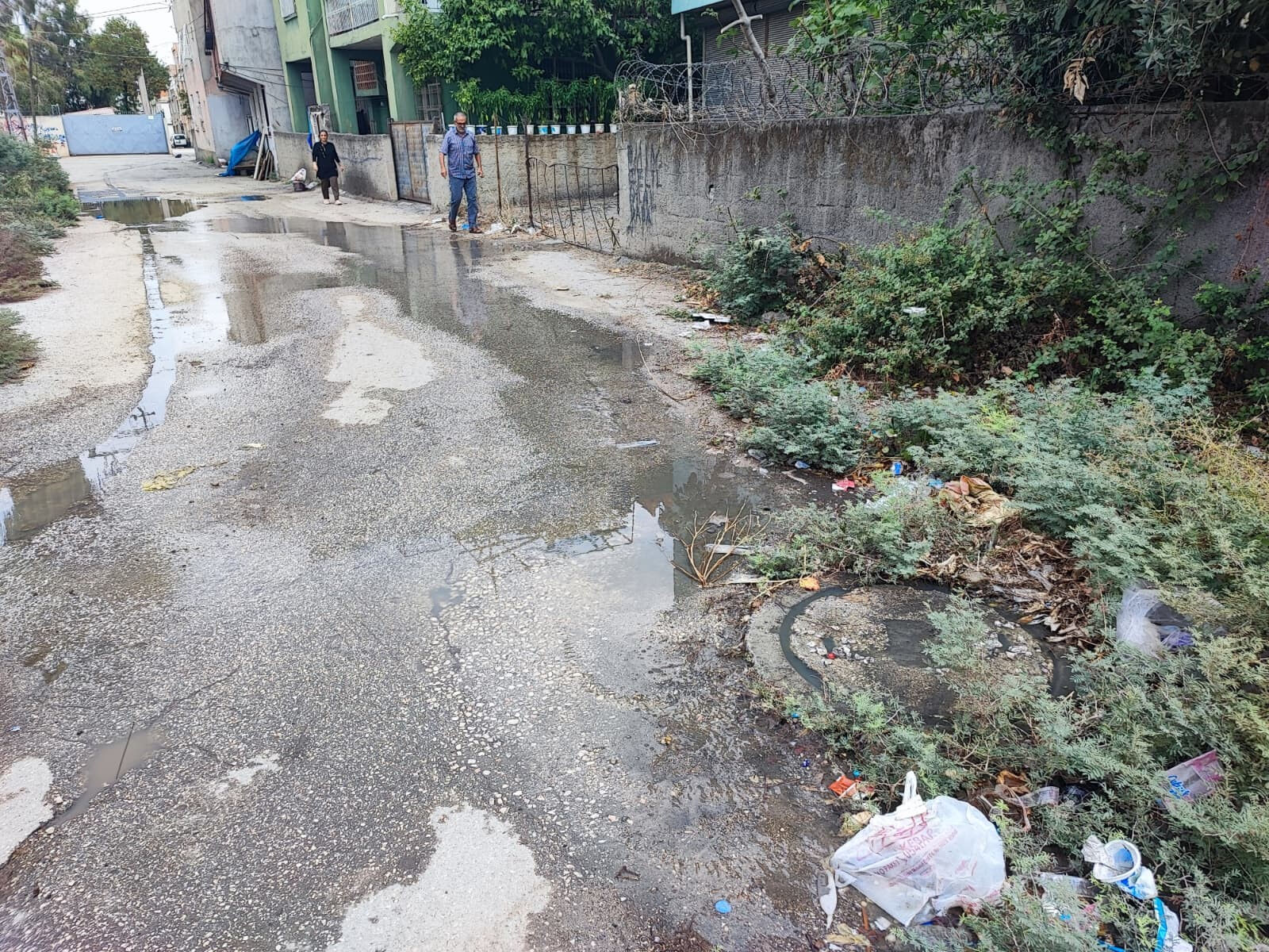 Bu sokakta pandemi hiç bitmedi! İki yıldır maskeyle yaşıyorlar, sebebi ise... Bu sokakta pandemi hiç bitmedi! İki yıldır maskeyle yaşıyorlar, sebebi ise... - 2. Resim