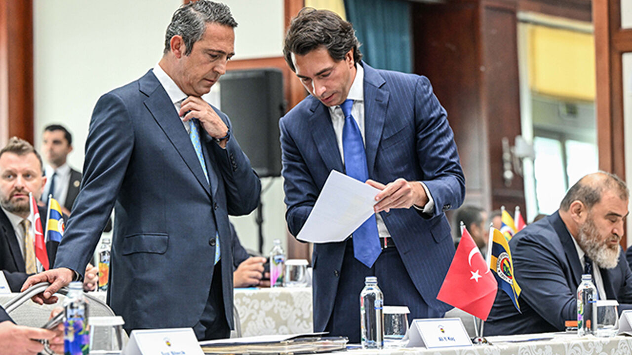 Fenerbahçe'den transfer açıklaması: O isimleri tamamladık Fenerbahçe'den transfer açıklaması: O isimleri tamamladık - 1. Resim