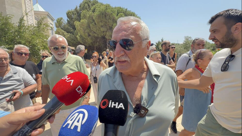 Spor basınının duayeni Ümit Aktan'a en acı veda: Babamın 2 kimliği vardı - 2. Resim