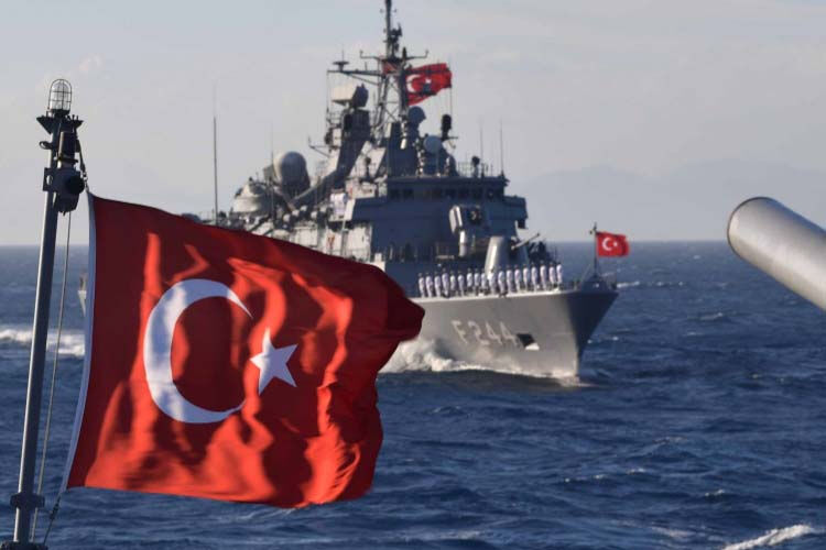 Türk donanması harekete geçti! Rum-Yunan planı saniyeler içinde çöktü Türk donanması harekete geçti! Rum-Yunan planı saniyeler içinde çöktü - 1. Resim