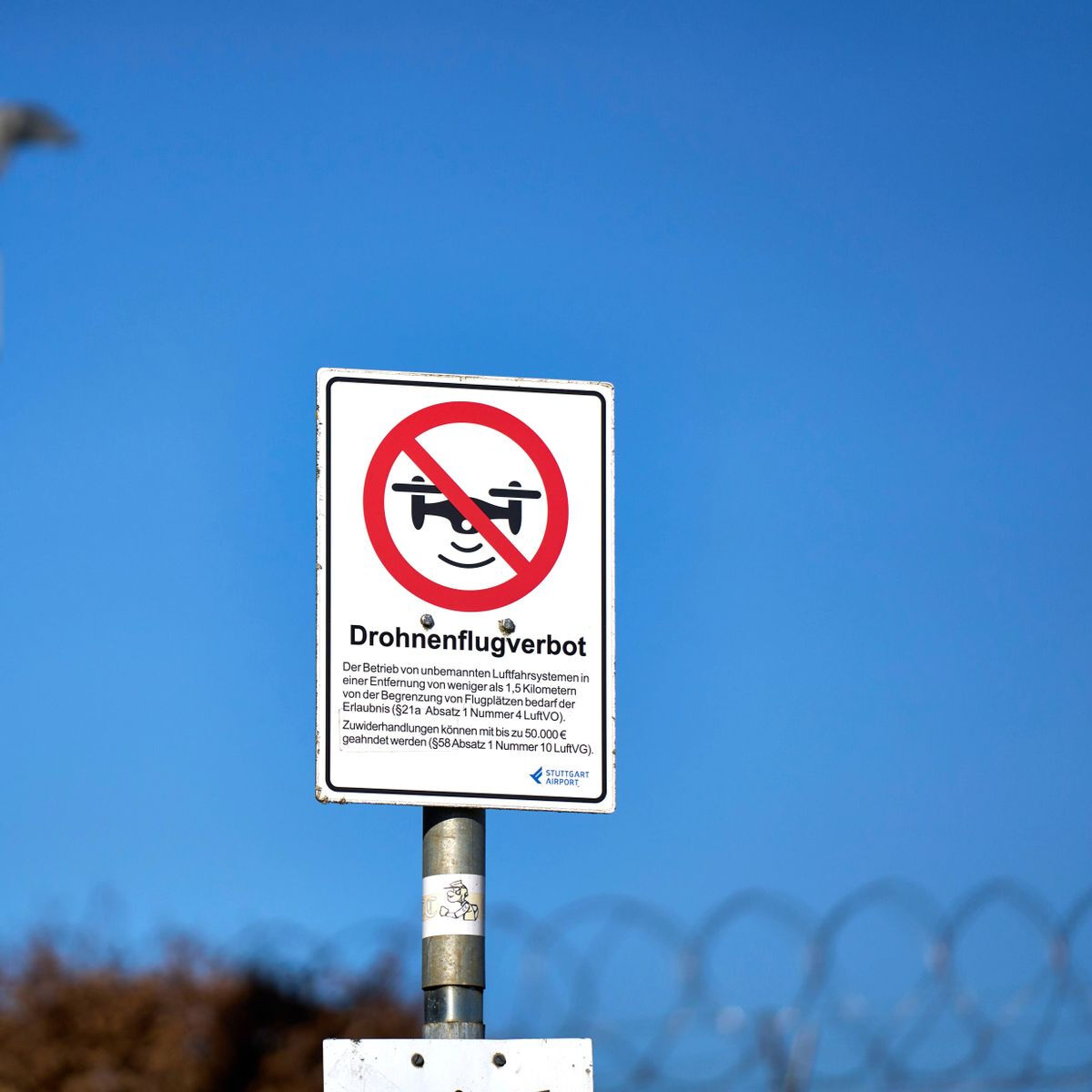 Almanya semalarında 536 gizemli drone! Askeri üsler kuşatma altında mı? - 2. Resim