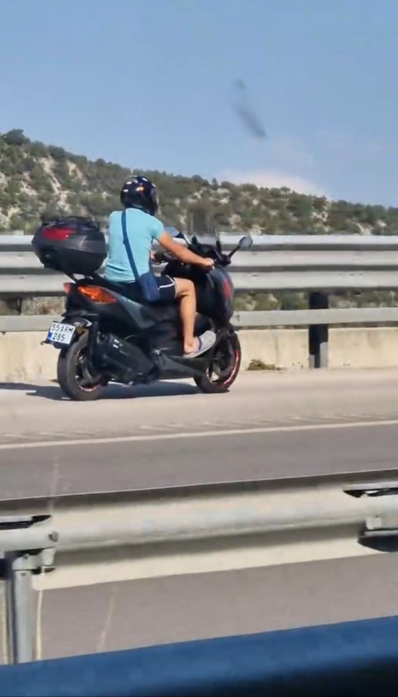 Ölümü böyle çağırdı! Kilometrelerce ters şeritte ilerledi Ölümü böyle çağırdı! Kilometrelerce ters şeritte ilerledi - 2. Resim