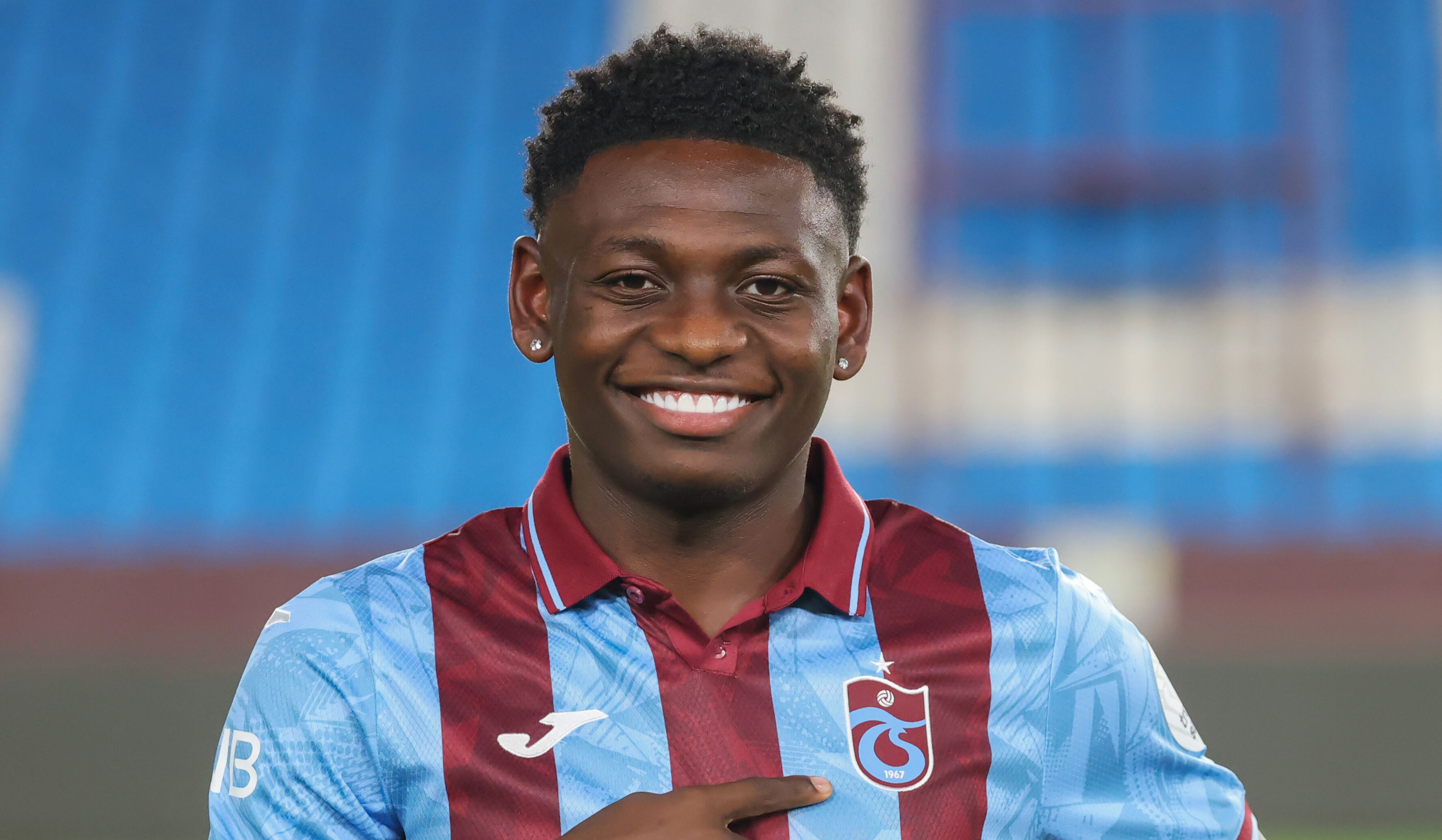 Trabzonspor'un 4 yeni transferinden 3'ü 20'lerinde! Gençlik fırtınası - 1. Resim