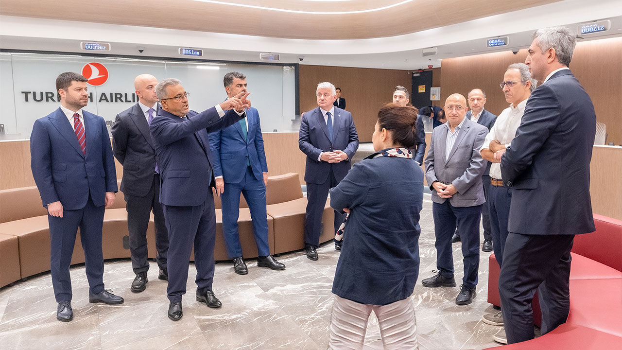 Türk Hava Yolları, Air Europa’ya ortak oluyor! 275 milyon avroluk teklif ortalığı karıştırdı - 1. Resim