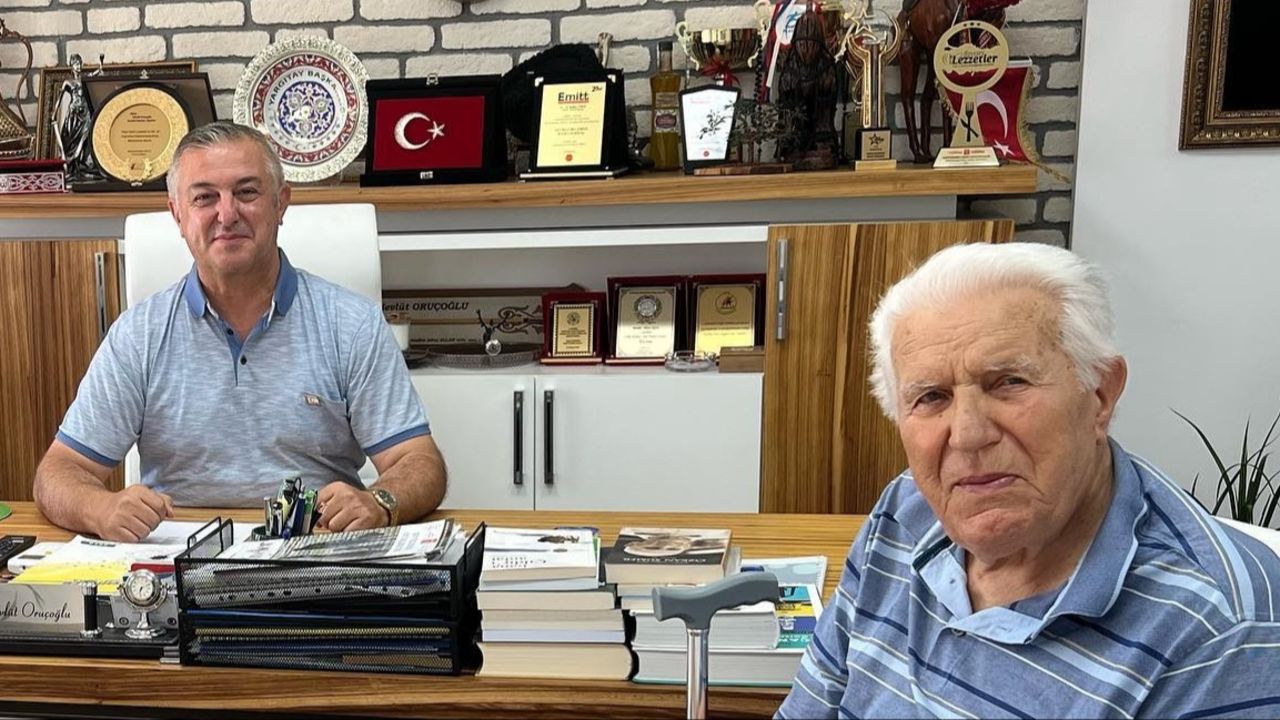 Türkiye'nin en köklü firmalarından birini kurmuştu! Ünlü iş adamı hayatını kaybetti Türkiye'nin en köklü firmalarından birini kurmuştu! Ünlü iş adamı hayatını kaybetti