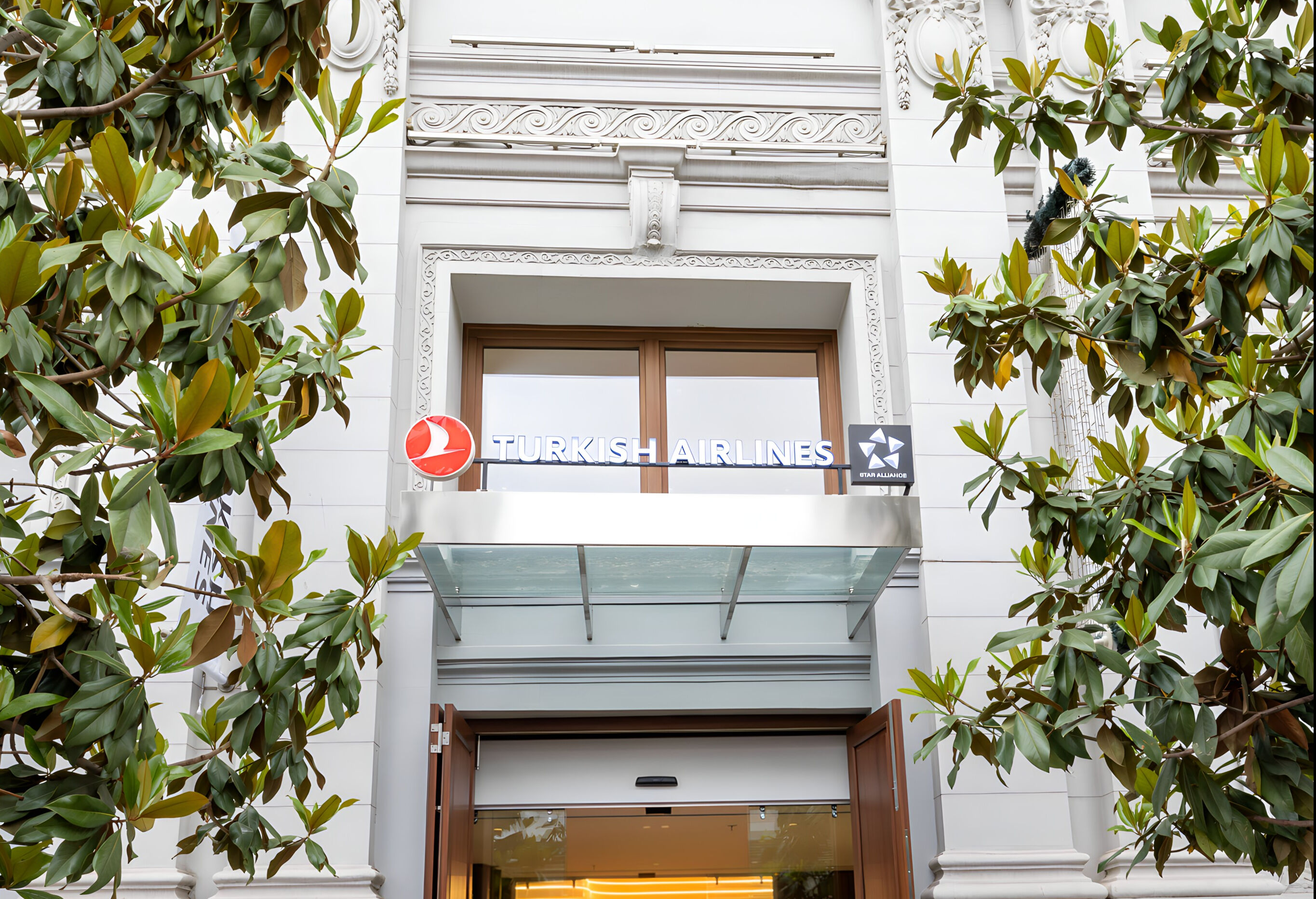 Yeni ortaklık ve iş birlikleri birbirini izliyor! THY zirveye uçuyor - 3. Resim