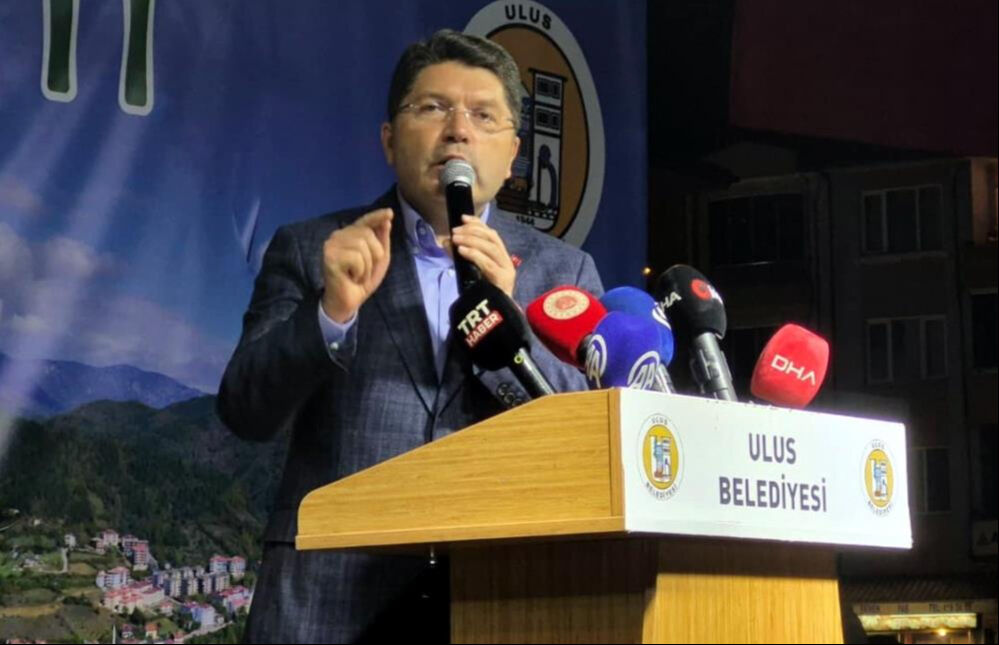 Adalet Bakanı Tunç'u duygulandıran hediye! Fotoğrafın hikayesi bakın ne çıktı - 1. Resim