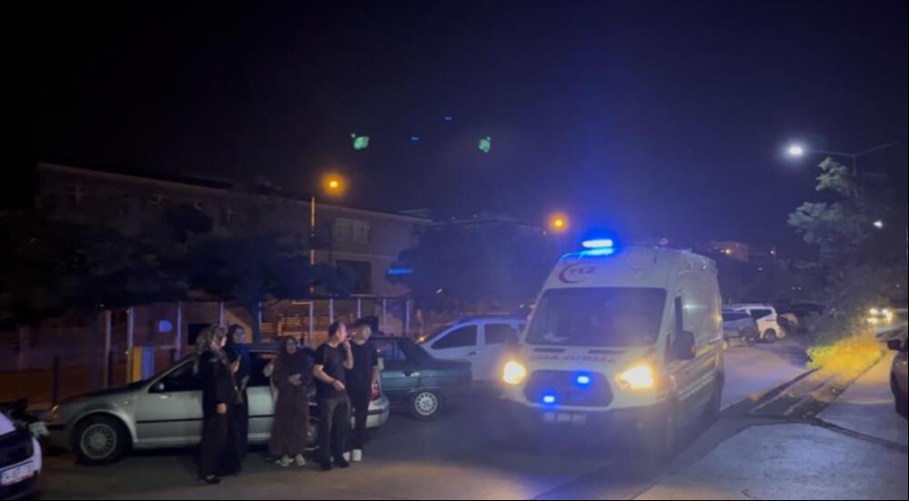 Akşam vardiyasında çalışan işçiler hastanelik oldu! 50 kişi aynı şikayette bulundu Akşam vardiyasında çalışan işçiler hastanelik oldu! 50 kişi aynı şikayette bulundu - 1. Resim