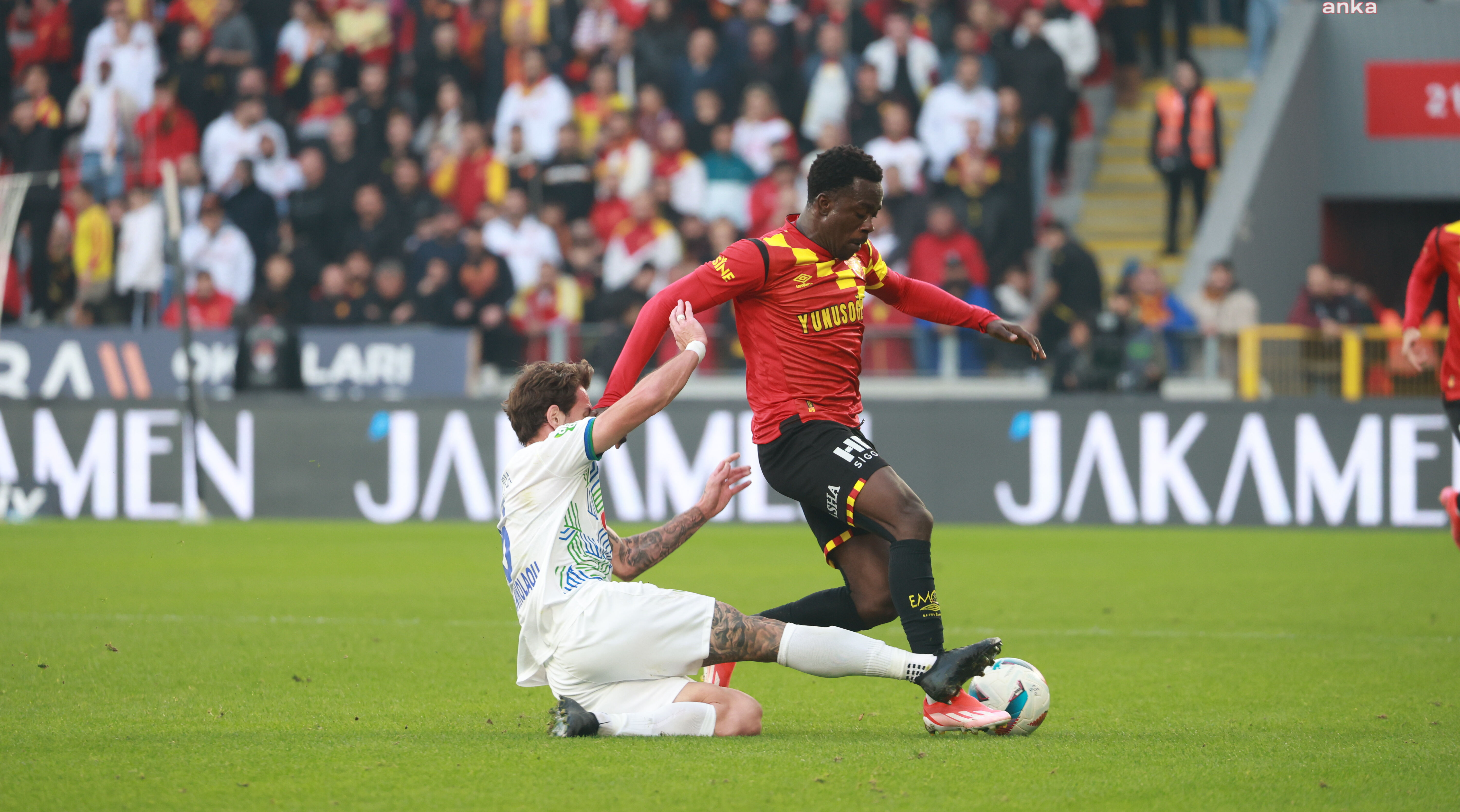 Çaykur Rizespor - Göztepe maçı hangi kanalda, nerede izlenir, saat kaçta? Maçı hakem Mehmet Türkmen yönetecek Çaykur Rizespor - Göztepe maçı hangi kanalda, nerede izlenir, saat kaçta? Maçı hakem Mehmet Türkmen yönetecek - 1. Resim