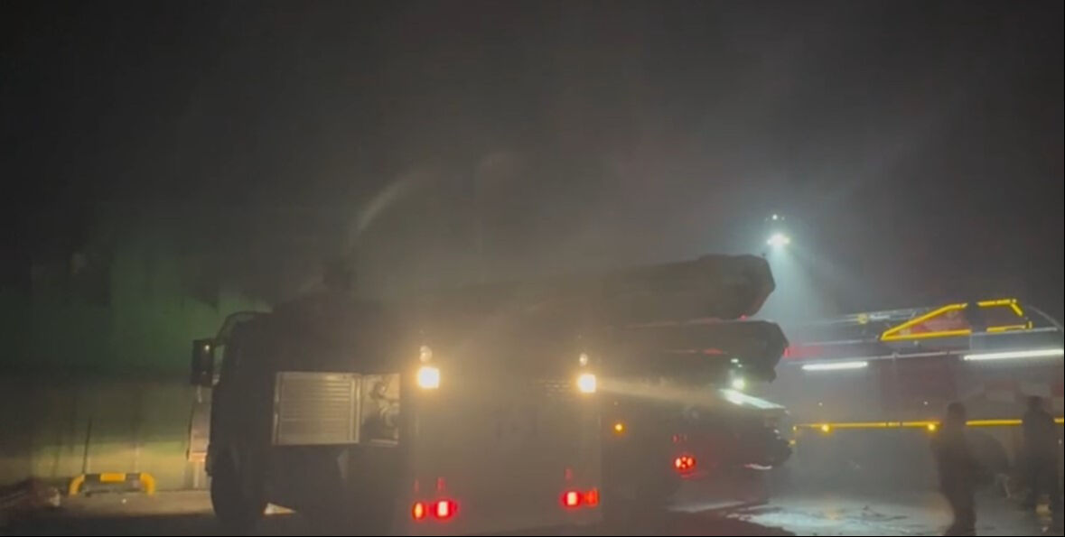 Depremle sarsılan Balıkesir'de fabrika yangını! 2 çalışan hayatını kaybetti - 2. Resim