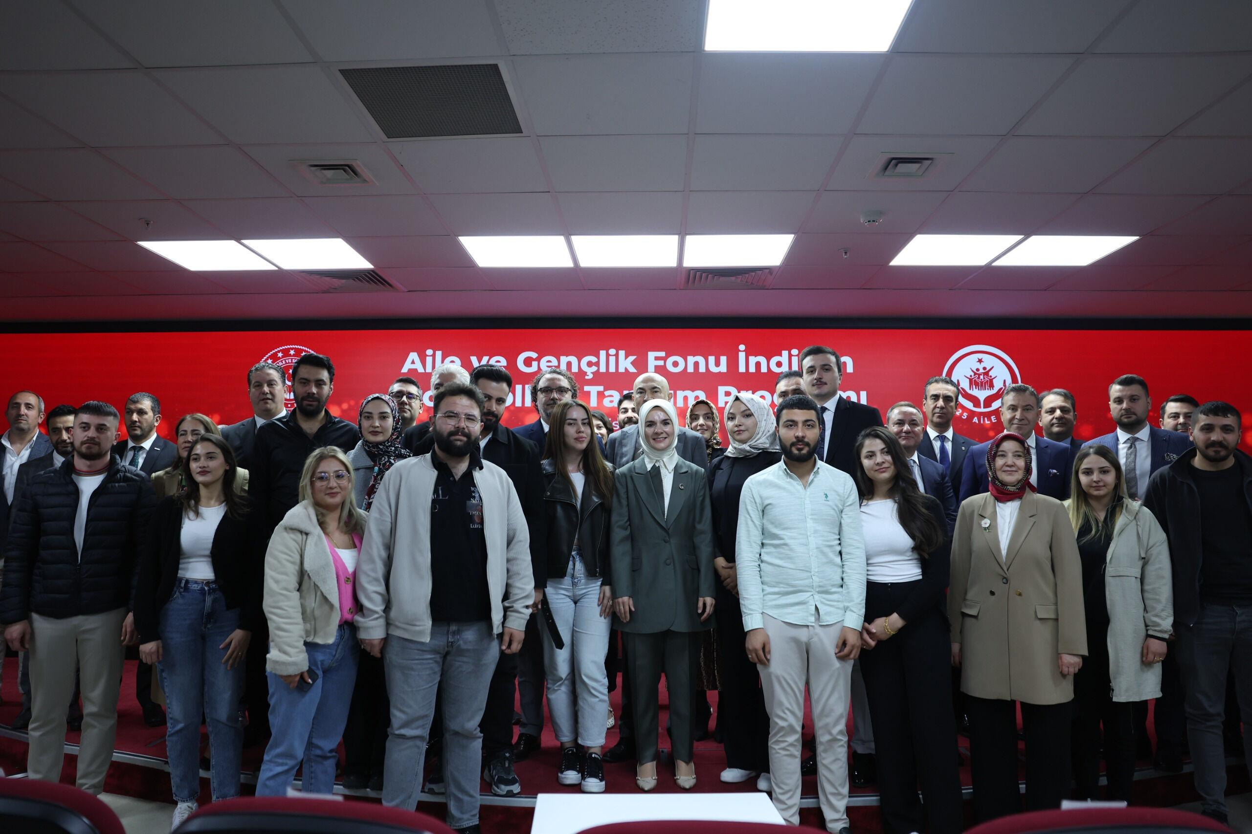 Evlenecek gençlere indirim desteğinde rekor: 39 ulusal, 1.098 yerel firma indirim sunuyor - 1. Resim