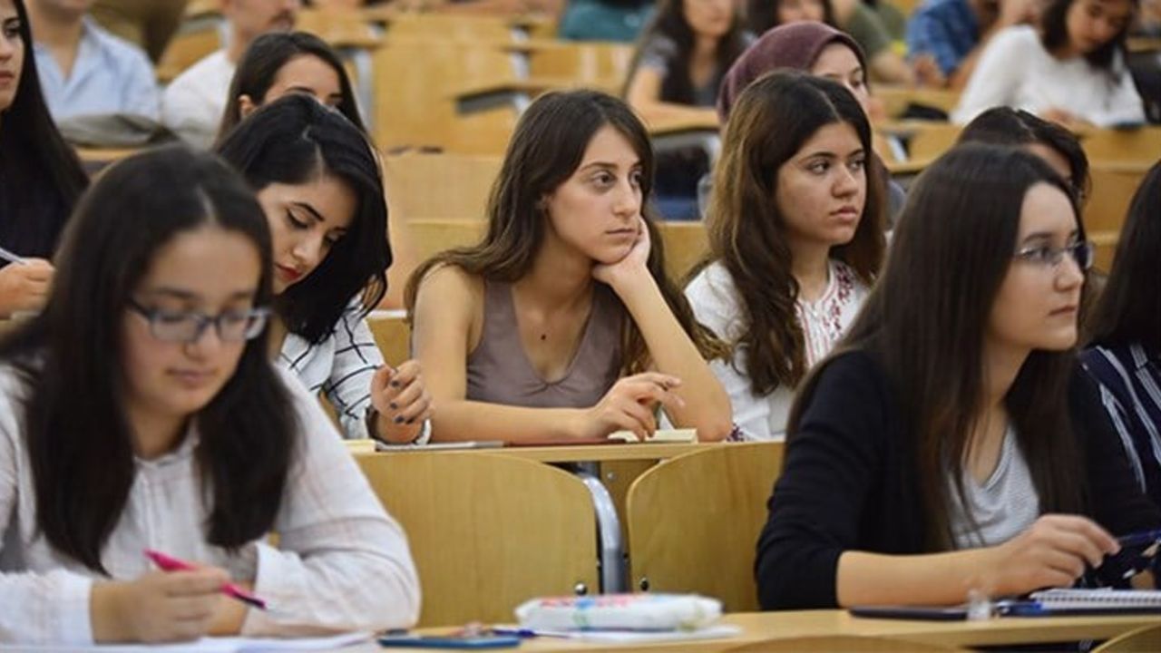 İşsiz gençleri patron yapıyor