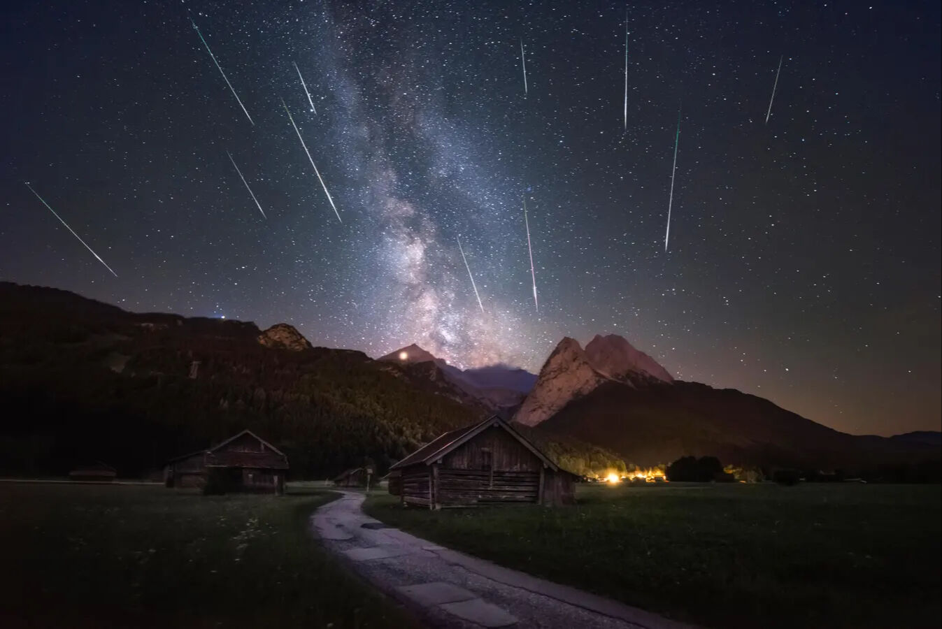 Perseid meteor yağmuru nereden izlenir, Türkiye’den görülecek mi, saat kaçta? Perseid meteor yağmuru nereden izlenir, Türkiye’den görülecek mi, saat kaçta? - 2. Resim