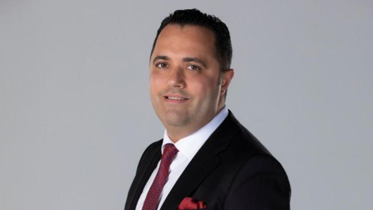 Avukat Rezan Epözdemir kimdir, neden gözaltına alındı? Minguzzi ailesinin avukatı hakkındaki suçlamalar gündemde! Avukat Rezan Epözdemir kimdir, neden gözaltına alındı? Minguzzi ailesinin avukatı hakkındaki suçlamalar gündemde!
