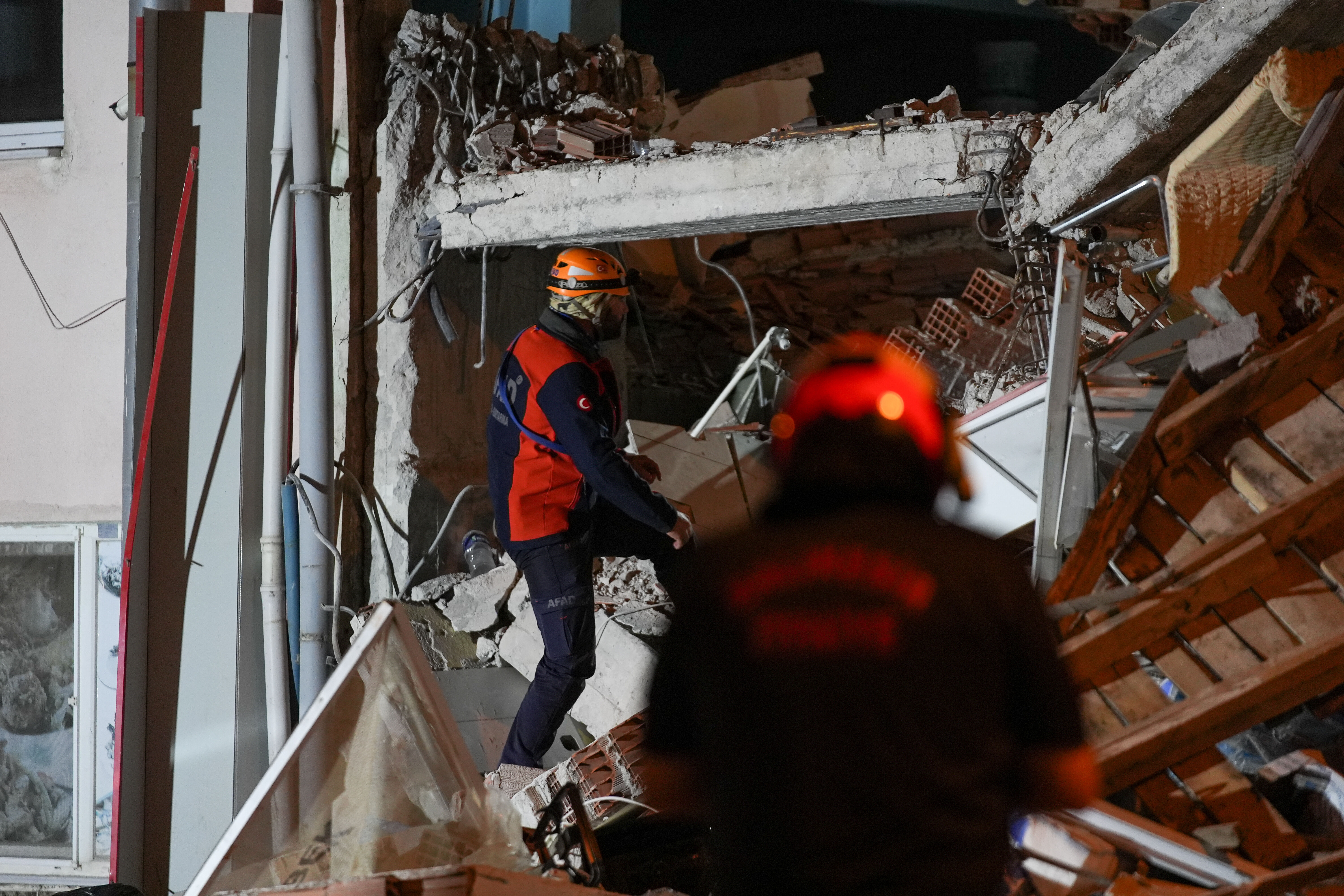 Balıkesir'de deprem sonrası tatil kararı! - 1. Resim