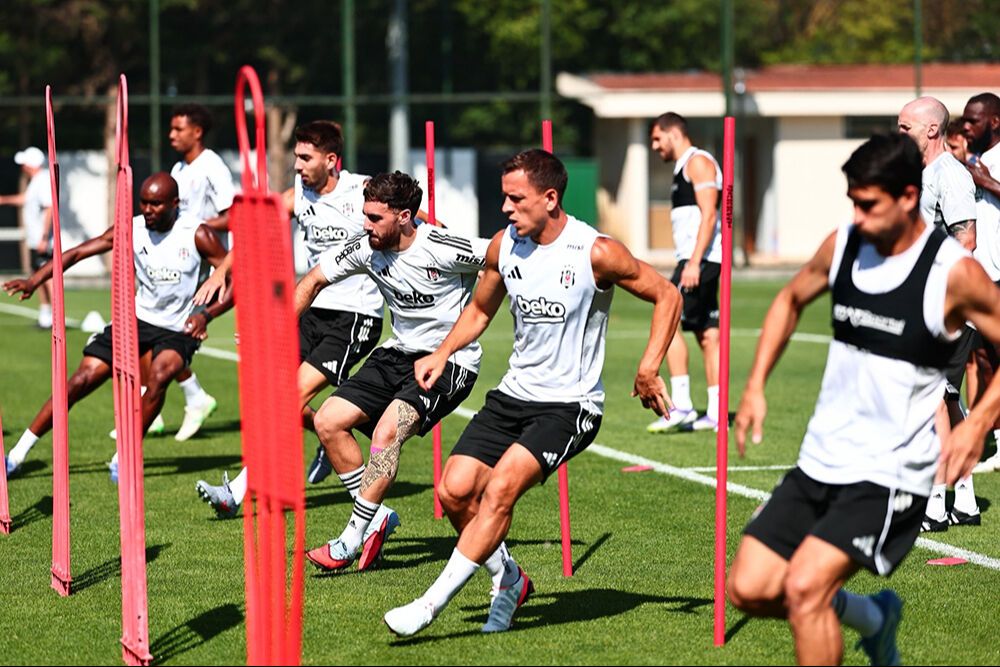 Beşiktaş'ın maçı ne zaman? Beşiktaş - St. Patrick’s rövanş maçı biletleri satışa çıktı - 3. Resim