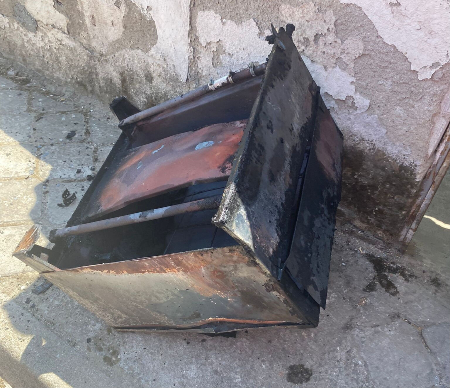 Bir anlık dikkatsizlik evde felakete yol açıyordu! Manisa’daki yangın söndürüldü - 1. Resim