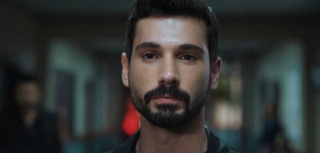 Hudutsuz Sevda yeni sezon ne zaman? 3. sezon başlangıç tarihi merak konusu oldu - 1. Resim