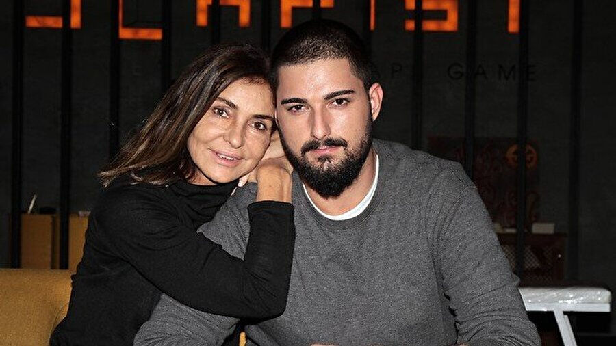 İdo Tatlıses, anne ve babasının yıllardır sakladığı sırrı açıkladı! "Gerçekten öyle mi?" - 2. Resim