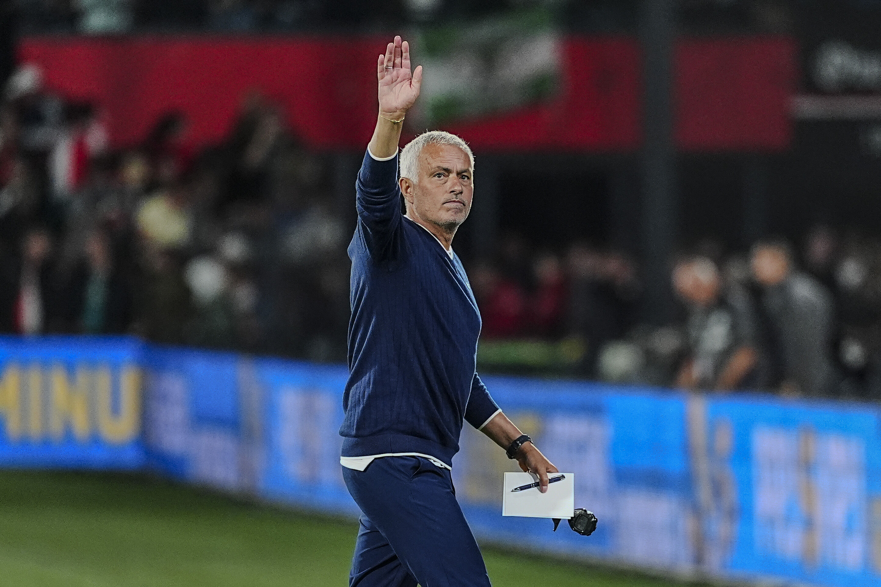 Jose Mourinho, Feyenoord'u yıldız transferleriyle vuracak! Yeniler göreve - 1. Resim