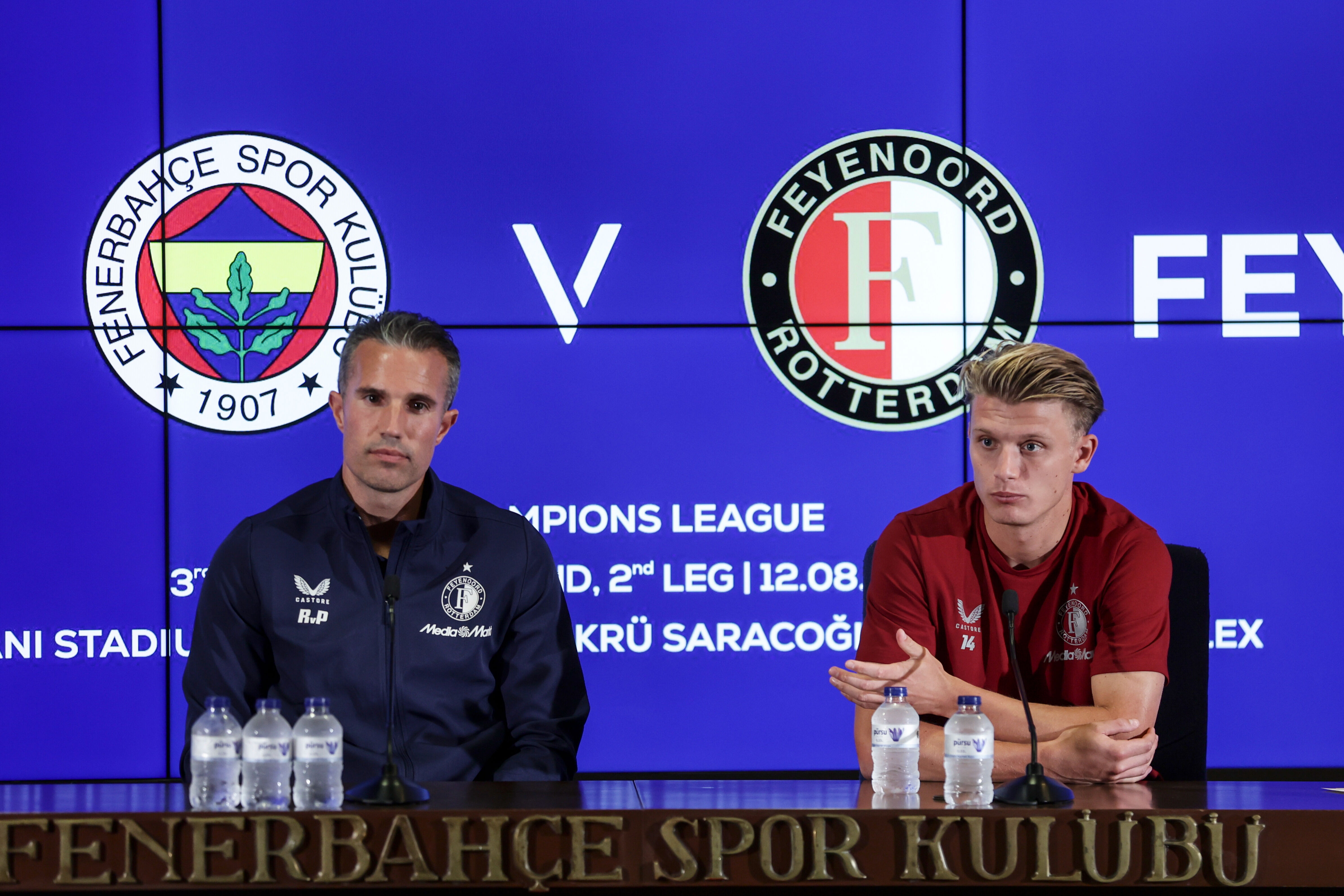 Robin van Persie'den Fenerbahçe'ye gözdağı: 'Elersek sevineceğim' - 1. Resim