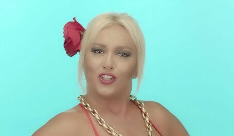 Ünlü şarkıcı Ayla Başar'dan kötü haber geldi! Hayatını kaybetti Ünlü şarkıcı Ayla Başar'dan kötü haber geldi! Hayatını kaybetti - 1. Resim