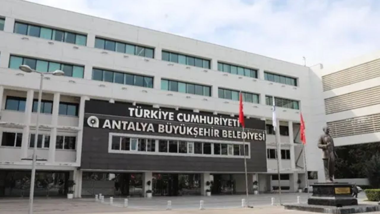 12 Ağustos Antalya'da gözaltına alınanlar kim isimler ne? 12 Ağustos Antalya'da gözaltına alınanlar kim isimler ne?