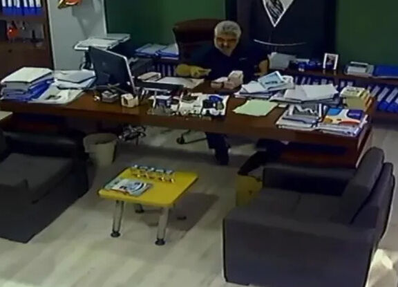 İBB soruşturmasında yeni 'rüşvet' görüntüsü! Balya balya paralar sayıldı, toplandı, dağıtıldı - 3. Resim