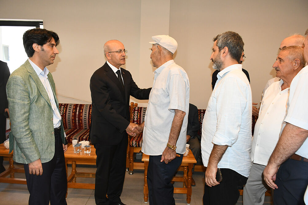 Ağabeyi hayatını kaybetmişti! Bakan Şimşek, Batman'da taziyeleri kabul etti - 2. Resim