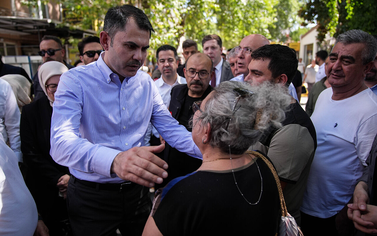 Bakan Kurum deprem bölgesinde... 