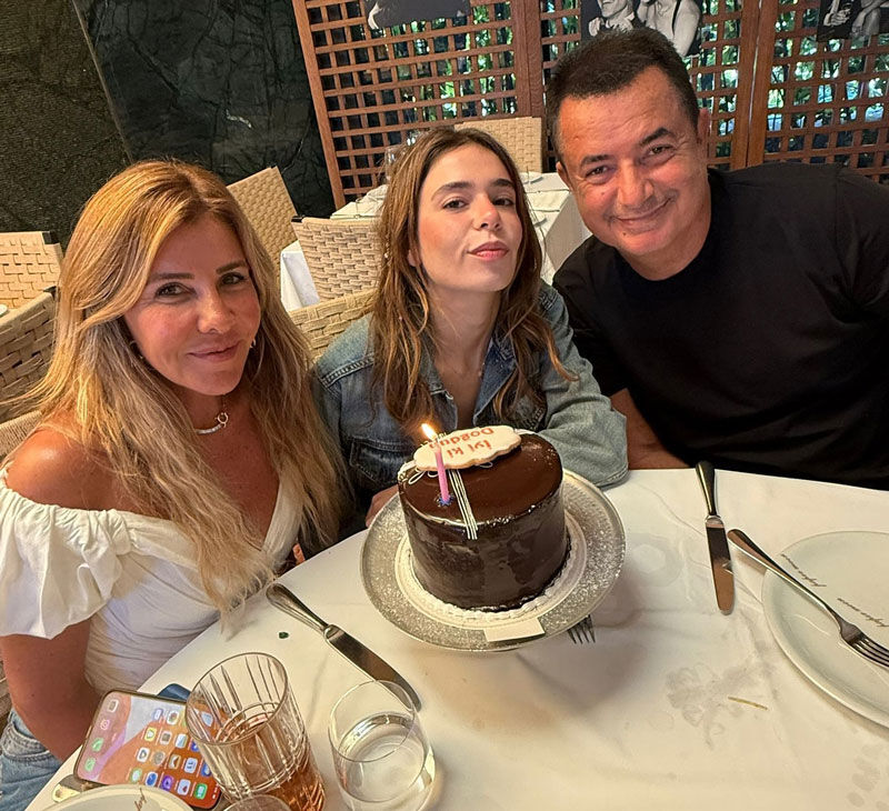 Eski eşler yan yana… Kutlamada bir araya geldiler - 3. Resim