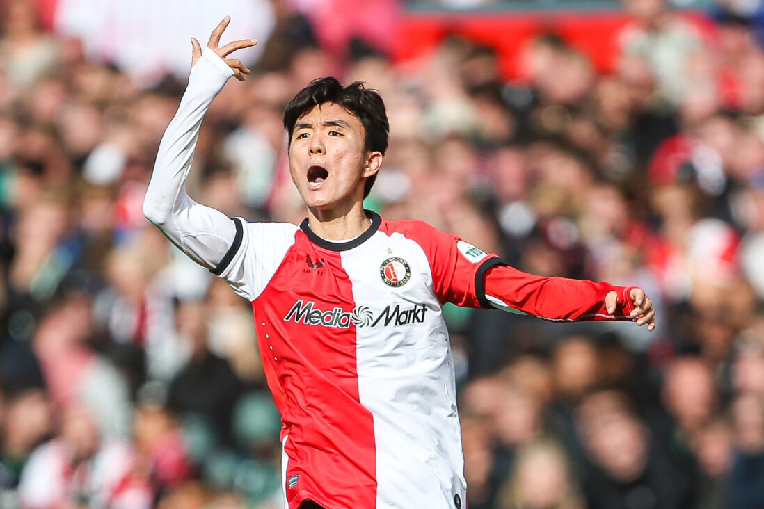 Fenerbahçe bizden daha iyi oynadı! Feyenoord'un Güney Koreli oyuncusundan maç sonu itiraf - 1. Resim
