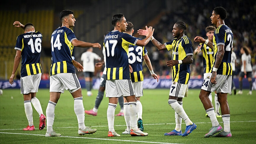 Fenerbahçe Feyenoord maçı ilk 11'ler belli oldu mu? Maç kadrosu açıklandı - 3. Resim
