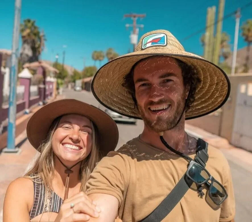 Fenomen çift Stacey Tourout ve Matthew Yeomans feci şekilde can verdi - 1. Resim