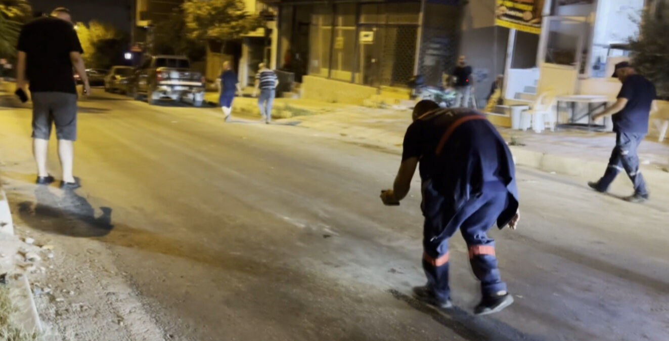 Kazayı bıraktılar, kopan parmağı bulmak için seferber oldular - 1. Resim