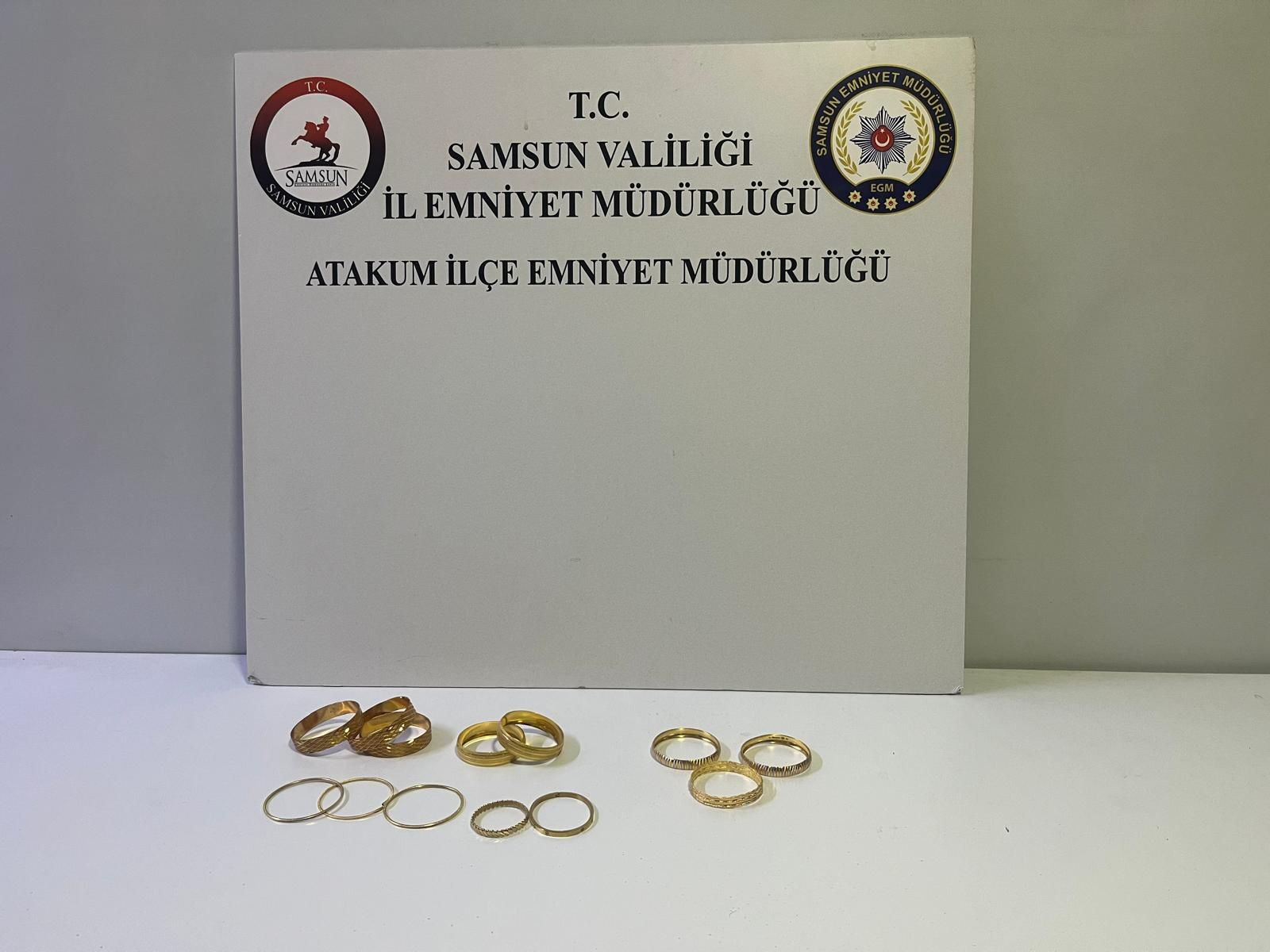 Komşusunun anahtarını kopyalayıp altınlarını çaldı! Milyonluk araç satın aldı Komşusunun anahtarını kopyalayıp altınlarını çaldı! Milyonluk araç satın aldı - 3. Resim