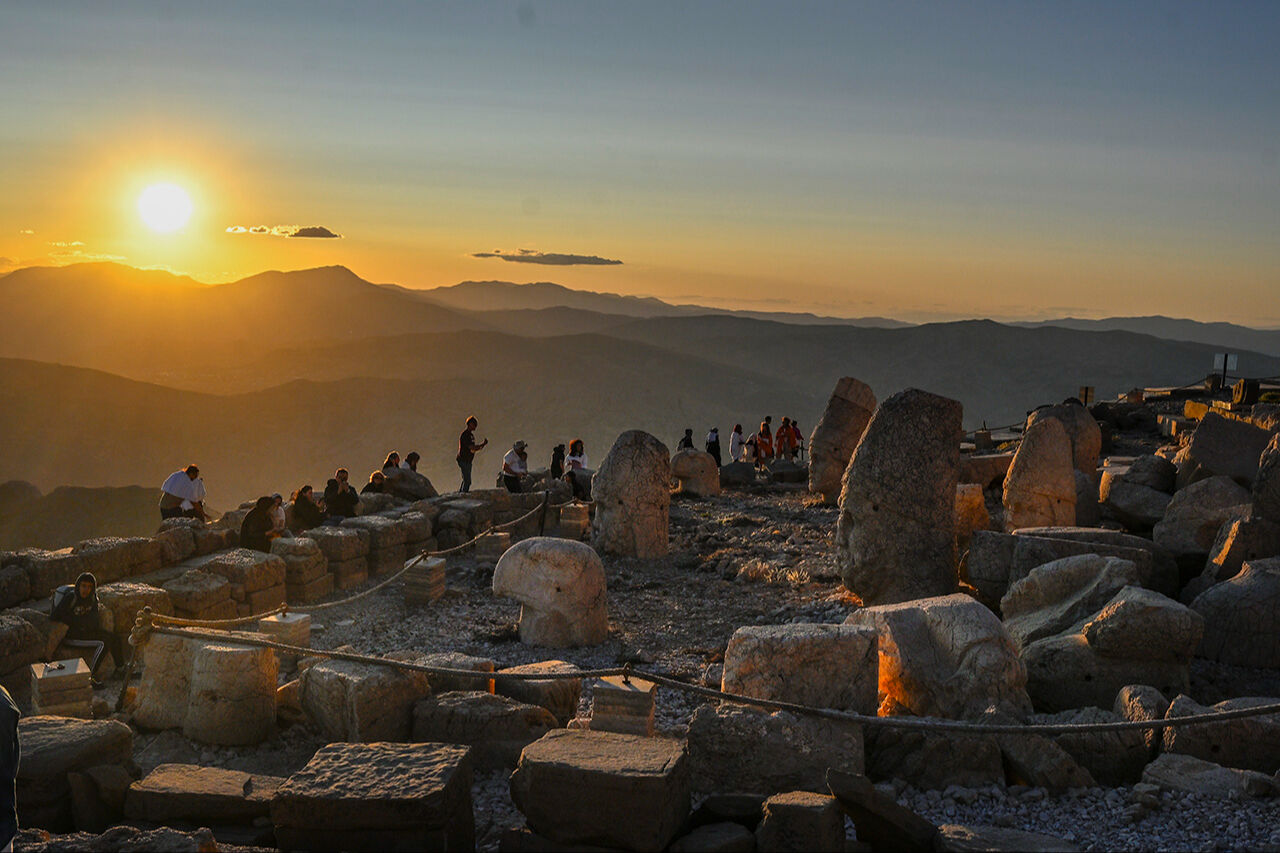 Mutlaka gezilmesi gereken yerlerin başındalar... Dünyaca meşhur oldular, herkes görmeye geliyor - 1. Resim
