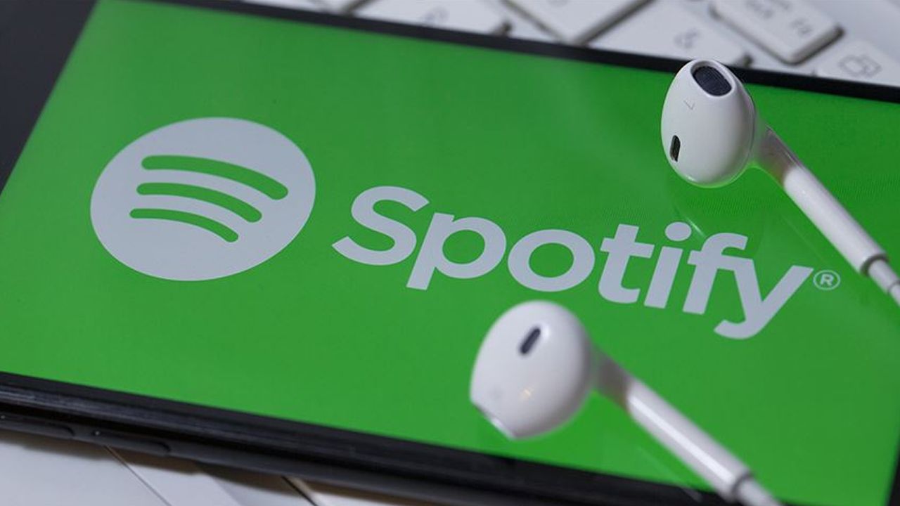 Müzik dünyasını sarsan iddia! Şarkıcılar isyandaydı: Spotify&#039;dan yeni açıklama geldi