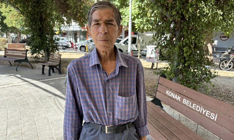 Neşet Ertaş’ın kardeşi yardım bekliyor! Yaşadıklarından dert yandı - 1. Resim