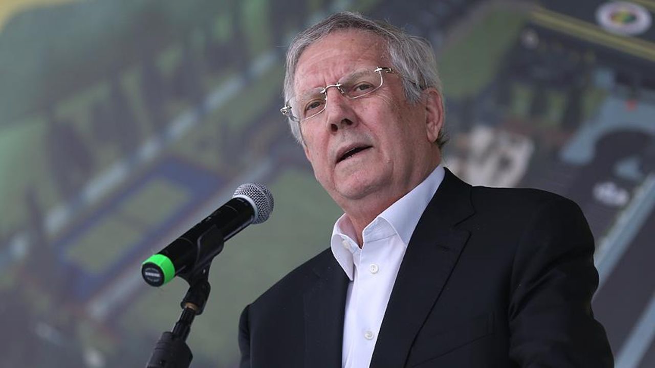 Aziz Yıldırım&#039;dan çarpıcı açıklamalar: İki kurabiye bir çaya alkış kopuyor!