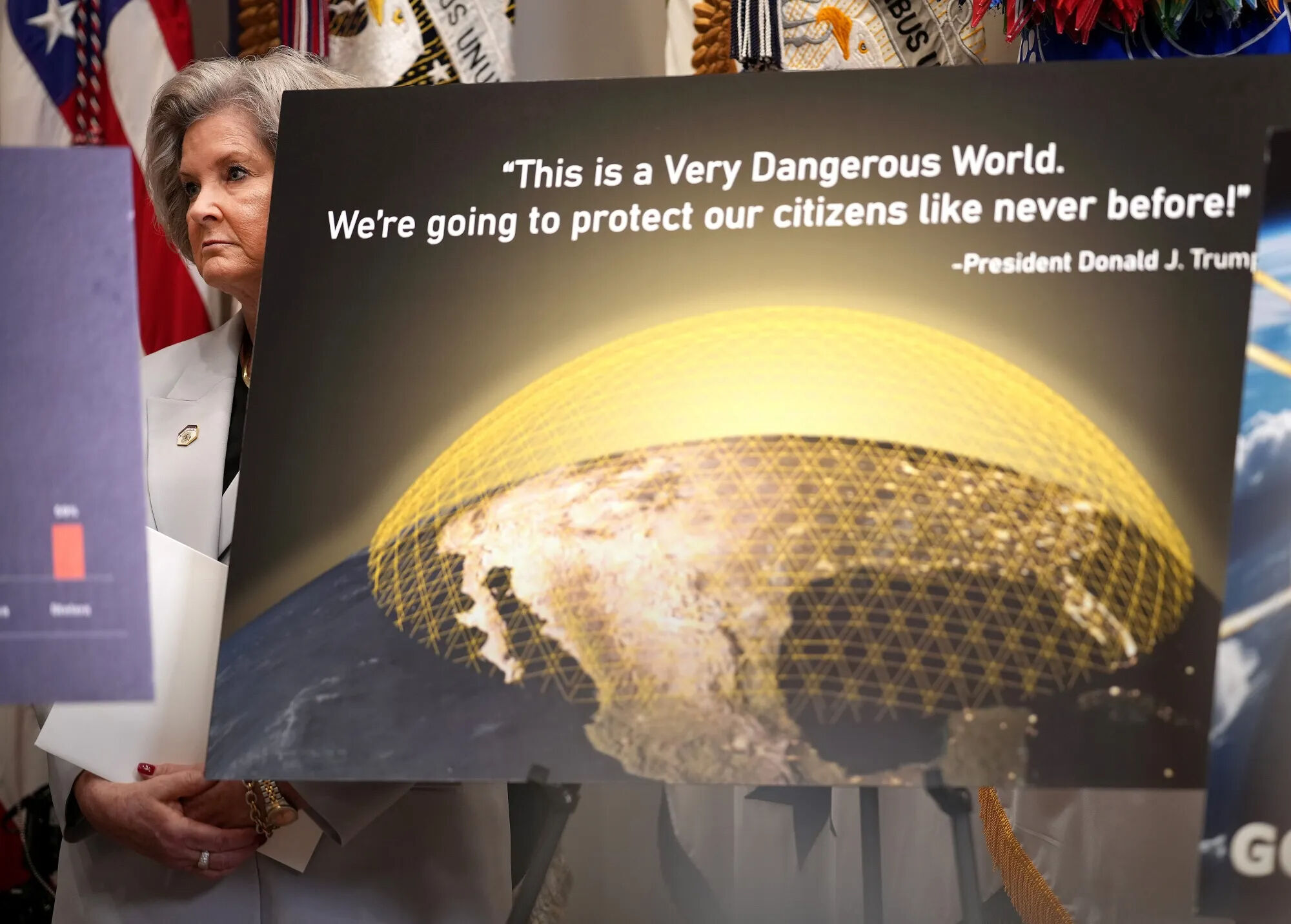 Dünyanın en büyük kubbesi uzaya kuruluyor! Trump duyurdu: Binlerce füze yörüngede konuşlanacak - 2. Resim