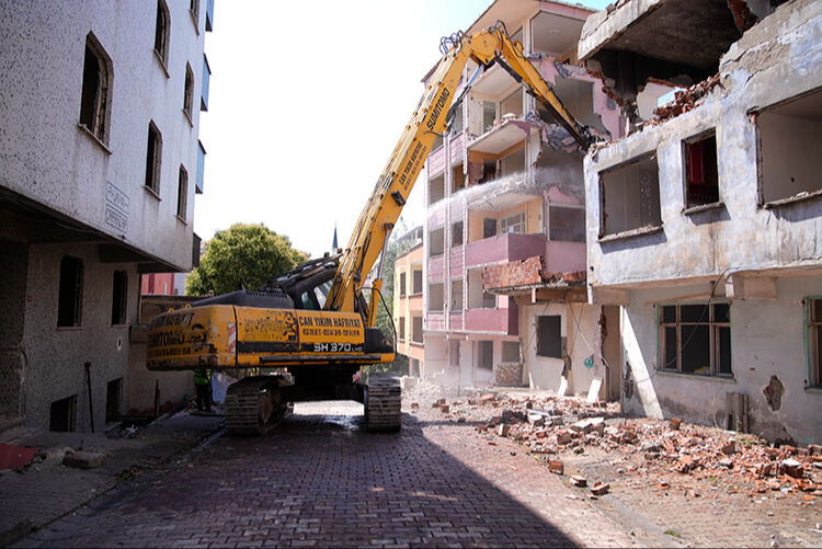 İstanbul Bahçelievler'de Yarısı Bizden kampanyasına rekor ilgi