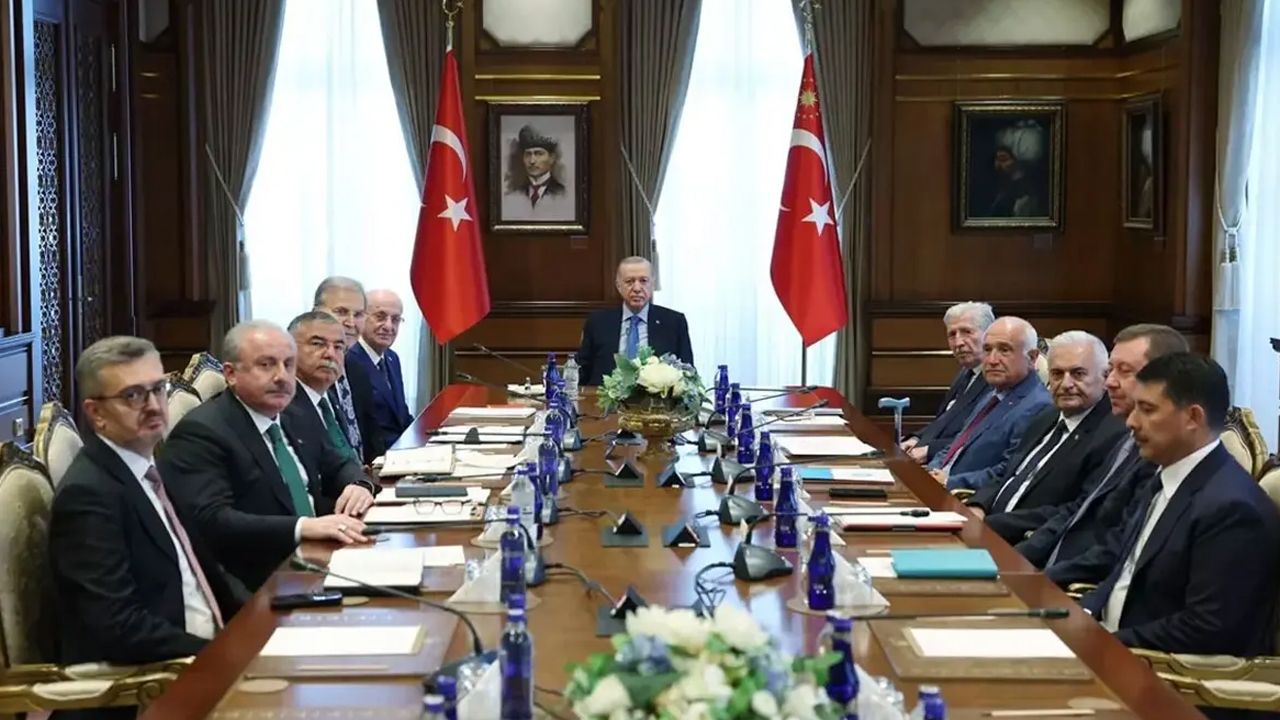 Külliye&#039;de kritik Yüksek İstişare Kurulu toplantısı! Masadaki en önemli konu aile