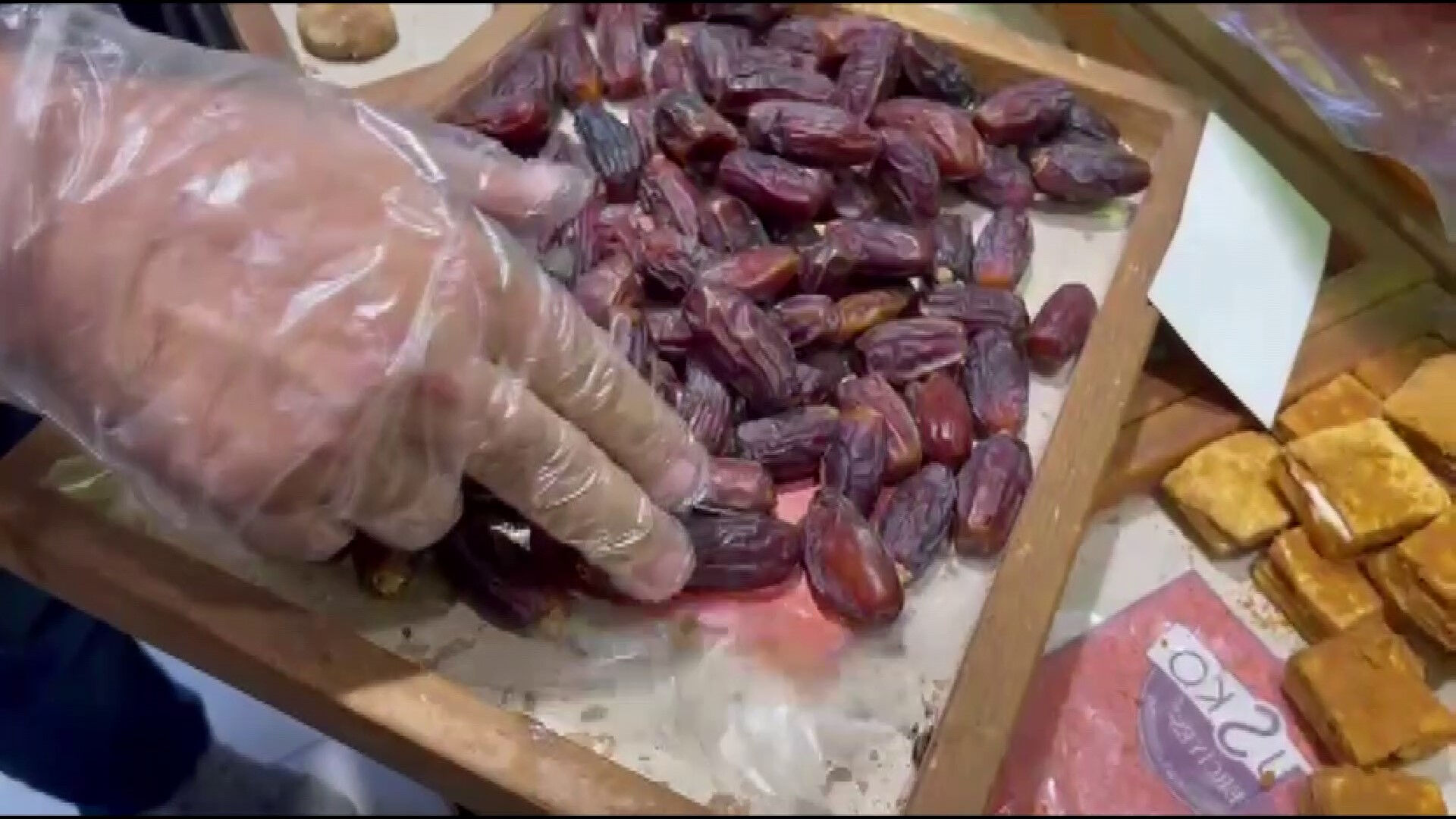 Ünlü kuruyemiş zincirinde böceklenmiş ürün skandalı! Hepsi imha edildi - 2. Resim