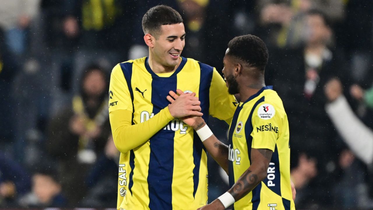 Ameliyat şoku! Mert'ten Fenerbahçe'ye kötü haber Ameliyat şoku! Mert'ten Fenerbahçe'ye kötü haber