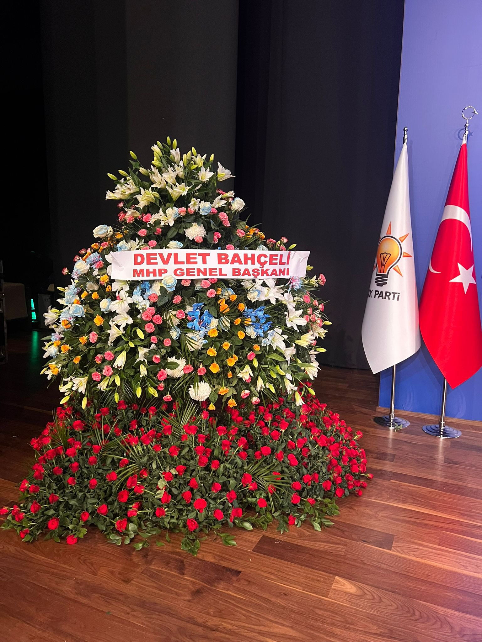 Bahçeli'den AK Parti'ye kuruluş yıl dönümü hediyesi! Ne anlama geldiği ortaya çıktı - 1. Resim