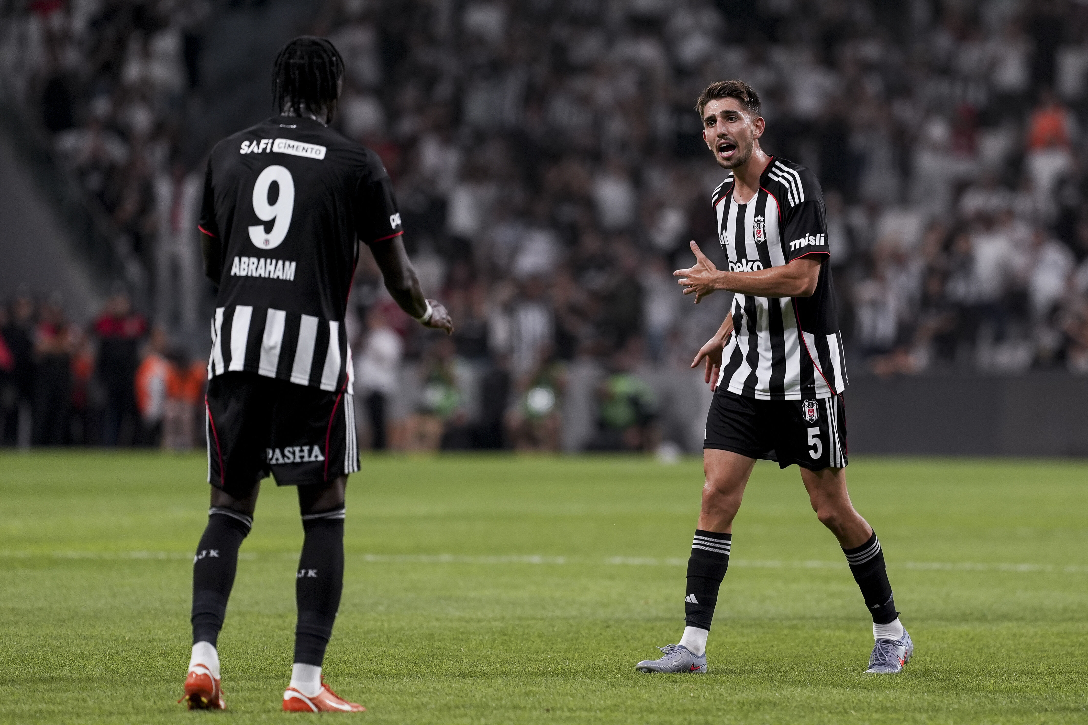 CANLI | Beşiktaş - St Patrick's canlı anlatım - 1. Resim