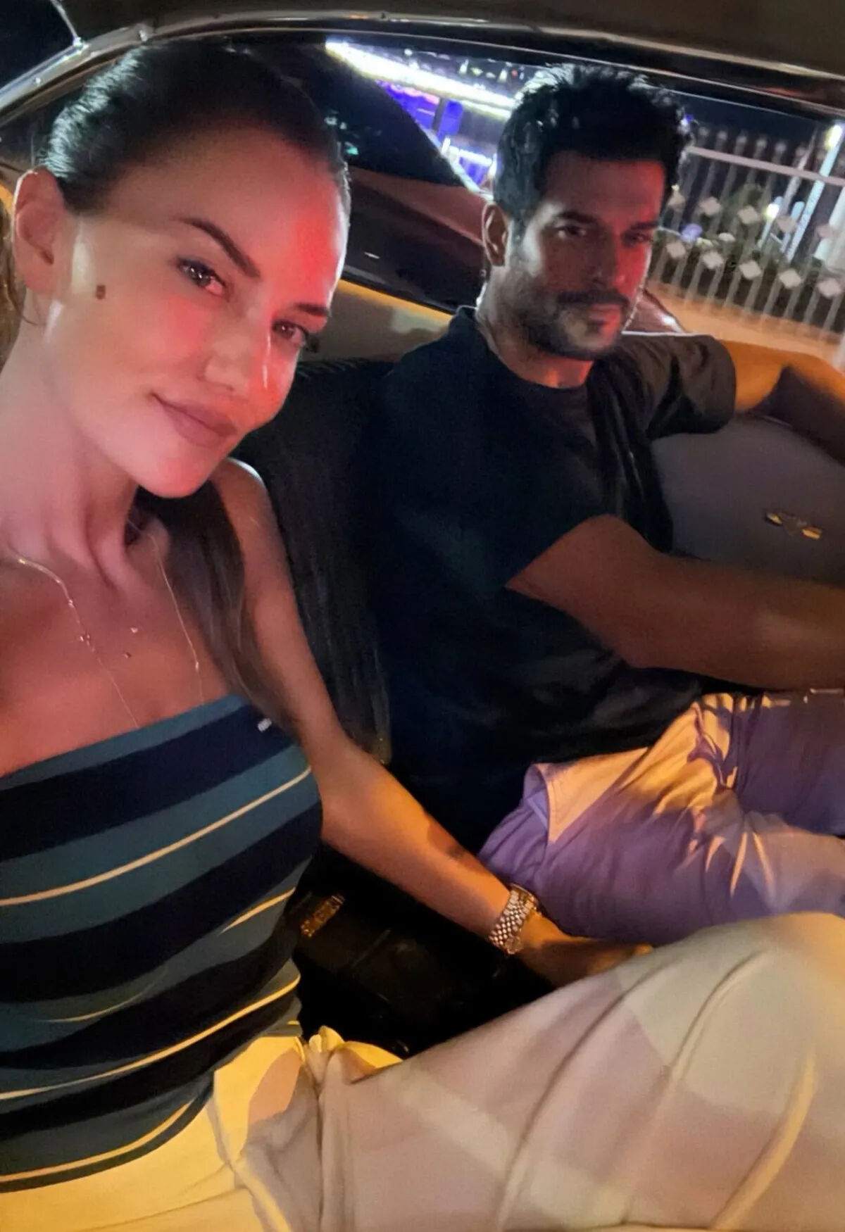 Boşanıyorlar mı? Fahriye Evcen ve Burak Özçivit çiftinden dikkat çeken hamle - 3. Resim